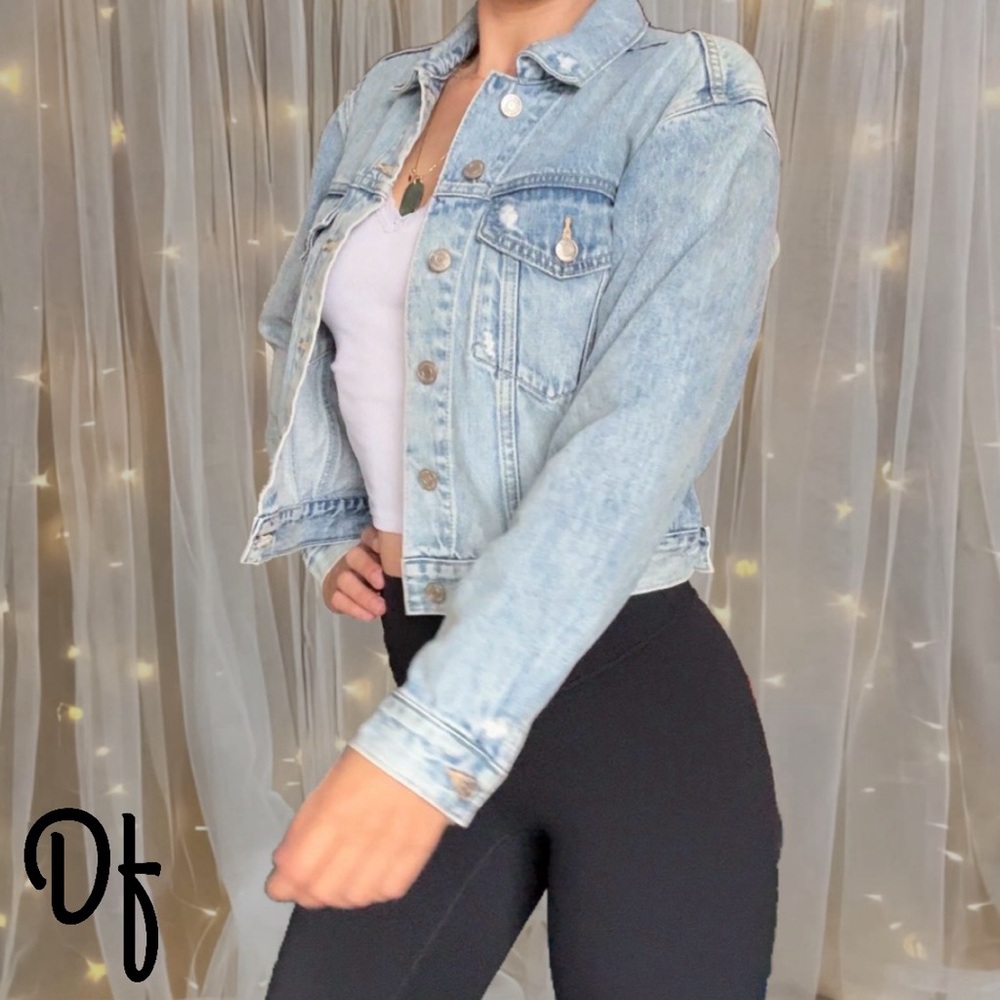 Gap 90s Inspired Light Wash Cropped Denim Jacket - Blue Size XS